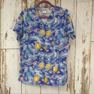 Simply Basic, Snap Up Scrub Top. Size Small Cute Suns. In excellent condition!